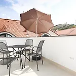 (ne)vinná Kavárna Penzion Mikulov