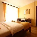 Penzion (ne)vinná Kavárna