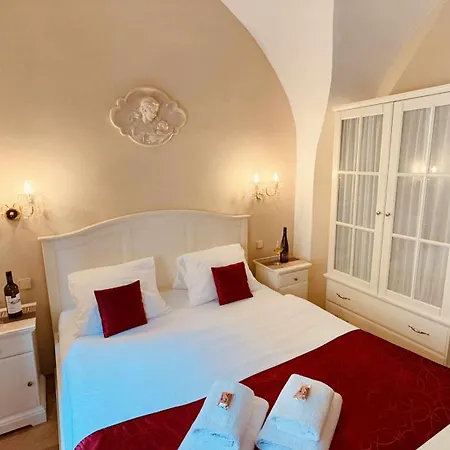 Vinna Kavarna Гостевой дом 3*