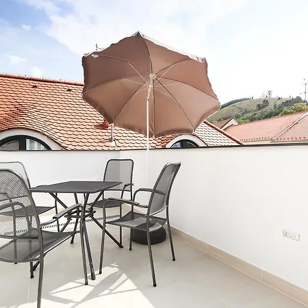 Vinna Kavarna Guest house Mikulov
