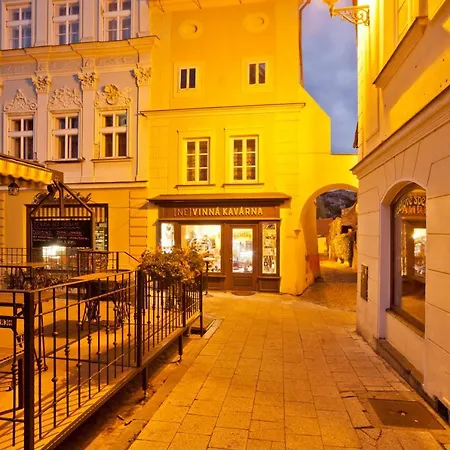 (ne)vinná Kavárna Penzion Mikulov