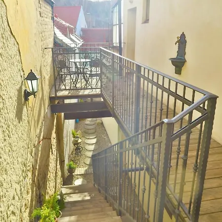 Casa de hóspedes (ne)vinná Kavárna