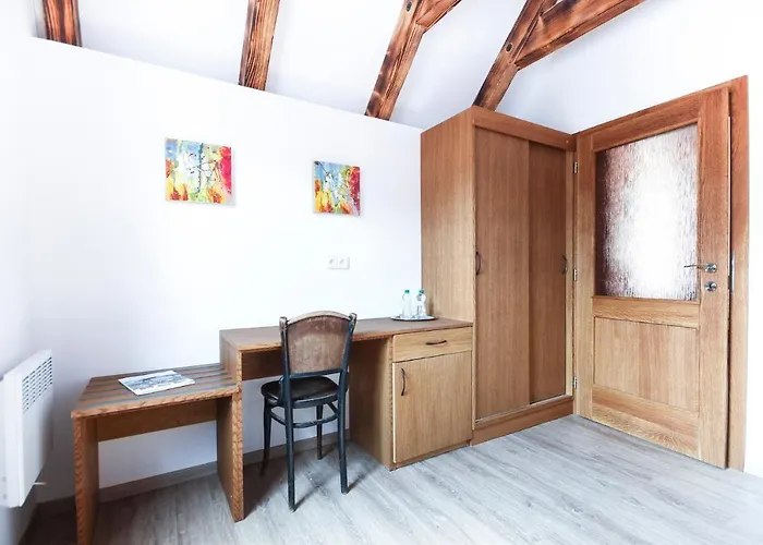 Pensionat Vinna Kavarna 4*